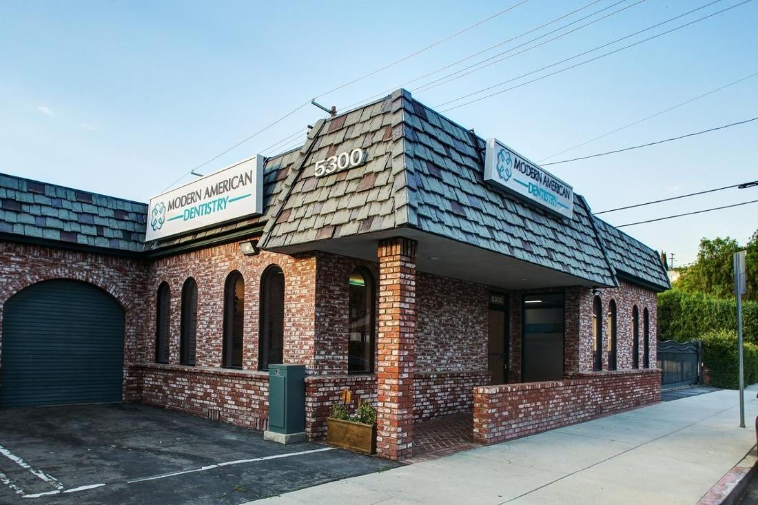 Exterior of Modern American Dentistry in Woodland Hills
