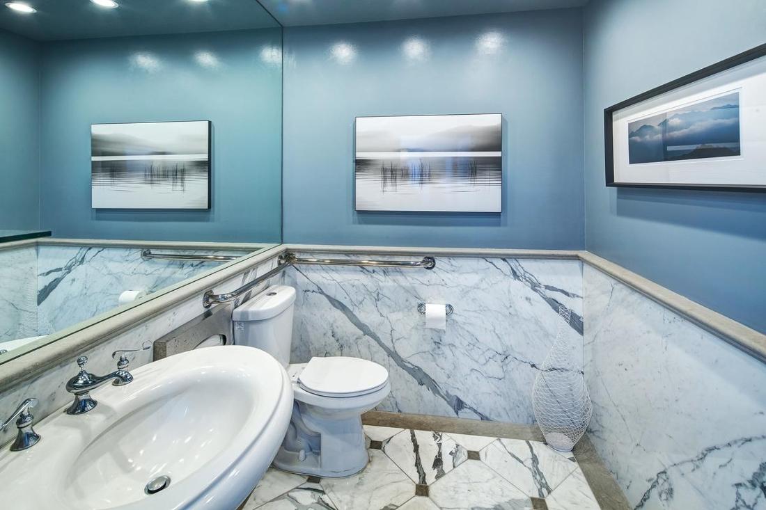 Clean bathroom for patients at Modern American Dentistry